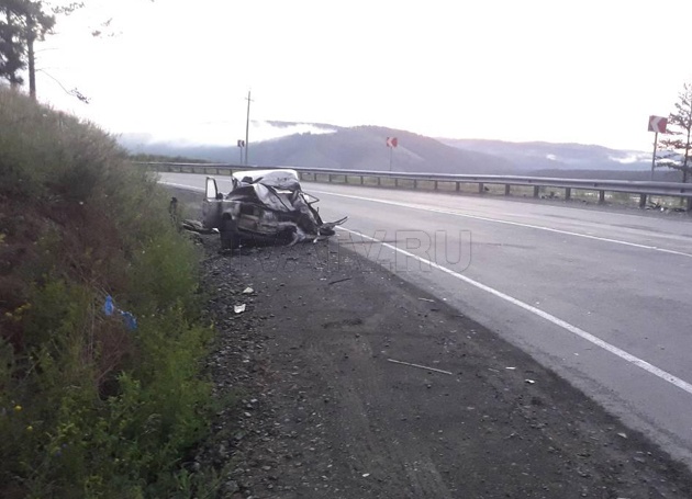 В Бурятии в лобовом ДТП погиб водитель ВАЗа