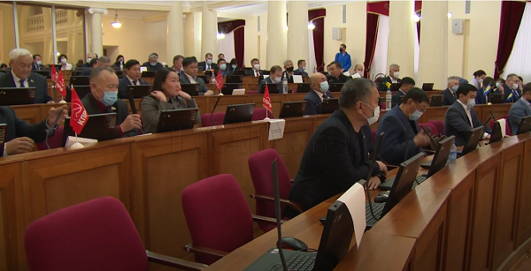 Суд лишил полномочий депутата горсовета Улан-Удэ