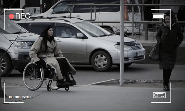 Как люди реагируют на инвалидов? Социальный эксперимент АТВ