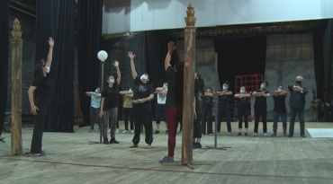 «Гроза» на бурятском. Самую знаменитую пьесу Островского ставят в Бурдраме