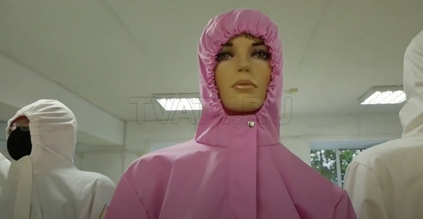 В Бурятии выпускают сотни защитных костюмов для медиков в сутки