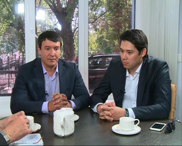 Открытый эфир с Саятом Исембаевым и Дастеном Шакировым (28.05.2015) 