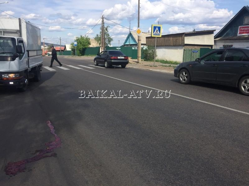В Улан-Удэ под колесами автомобиля погиб дедушка