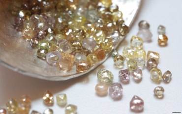 В Бурятии выявили контрабанду алмазов из Якутии