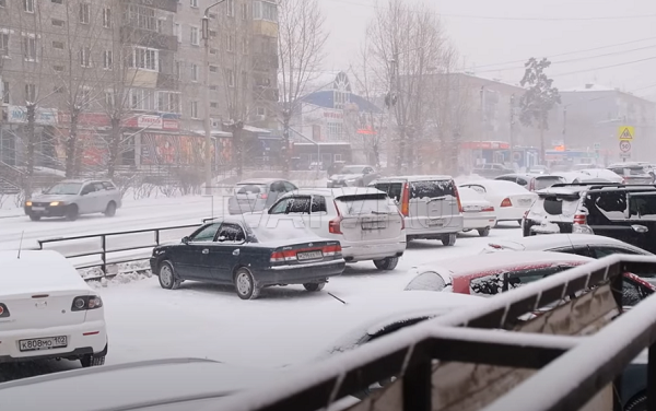 На улицах Улан-Удэ обстреливают машины