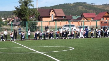 В Улан-Удэ открыли стадион школы №7 