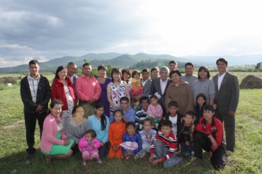 Бурятская семья, воспитавшая девять детей, стала лучшей в России
