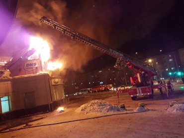 Следователи: На крупном пожаре в Улан-Удэ погиб продавец-консультант