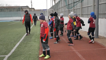 Игра по-взрослому. В Улан-Удэ проходит турнир по детскому футболу