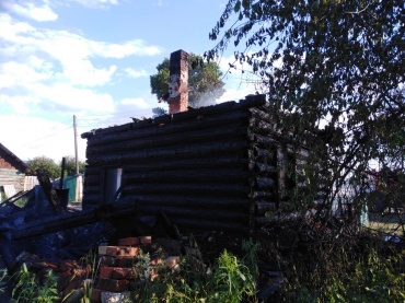 В Прибайкальском районе сгорел дом из-за короткого замыкания