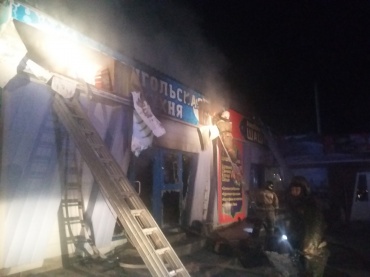 Огнеборцы ликвидировали крупный пожар в Улан-Удэ 