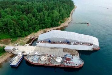 Яхту для Дерипаски за 1 млрд рублей готовят к спуску