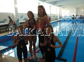 Сборная Бурятии впервые завоевала "золото" в эстафетном плавании