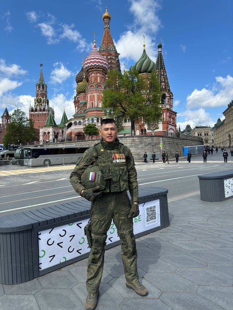 Военнослужащий из Бурятии примет участие в главном параде Победы в Москве