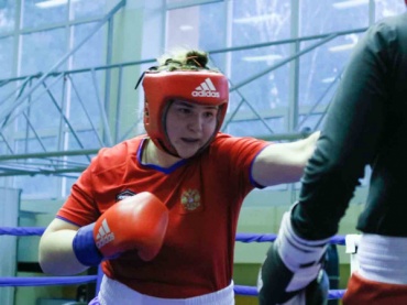 Спортсменка из Бурятии вышла в полуфинал чемпионата мира по боксу