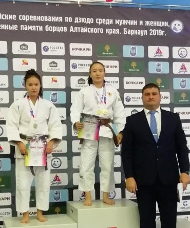 Спортсменка из Бурятии завоевала золото всероссийских соревнований по дзюдо