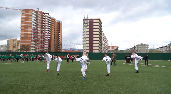 В улан-удэнской школе №18 открылся новый стадион