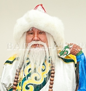 Белый старец из Бурятии вошел в пятерку самых популярных в России Дедов Морозов