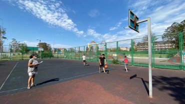 В парках и скверах Улан-Удэ заработали спортивные площадки для детей