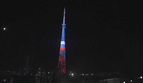 Самая высокая башня в Улан-Удэ засияла к юбилею республики