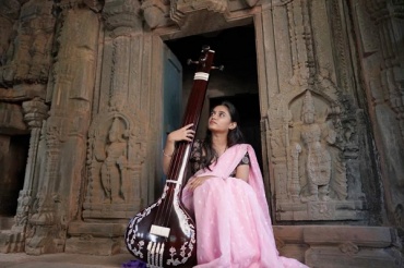 В Улан-Удэ индийская певица исполнит песни на бурятском языке