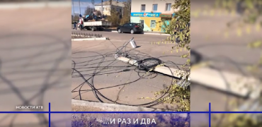 В Улан-Удэ водитель «воровайки» снес электроопоры