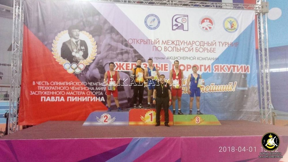 Борцы из Бурятии завоевали шесть медалей международного турнира в Якутии