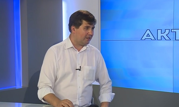 Алексей Михалев: "Мы используем федеральную повестку, чтобы победить на маленьких выборах"