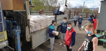 В Улан-Удэ предприниматель передал "Добродому" 19.5 тонн крупы