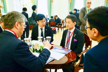 Глава Бурятии встретился с японскими губернаторами