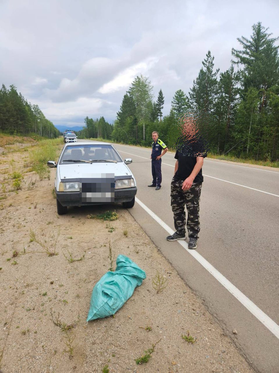 В Бурятии полицейские остановили автомобиль. Оказалось, наркоман В Бурятии полицейские остановили автомобиль. Оказалось, наркоман