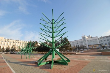 В Улан-Удэ похвастались размером новогодней елки