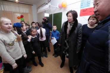 В Улан-Удэ проверили школу в Сосновом бору
