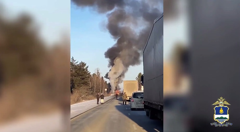 В Бурятии сотрудники полиции спасли человека, пострадавшего в ДТП В Бурятии сотрудники полиции спасли человека, пострадавшего в ДТП
