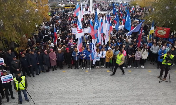 В Улан-Удэ прошёл митинг в поддержку итогов референдума ЛДНР
