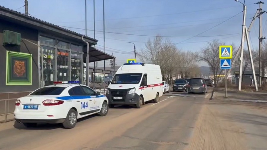 В Улан-Удэ на «зебре» сбили ребенка В Улан-Удэ на «зебре» сбили ребенка