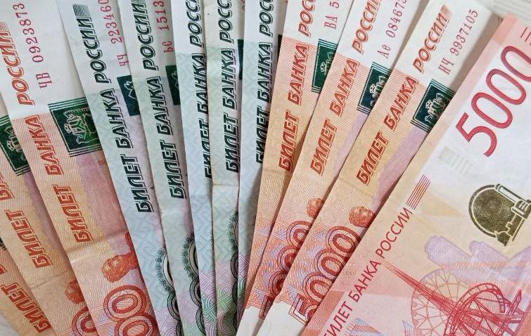 Жительница Улан-Удэ отправила с курьером 500 тысяч рублей «на проверку» в Москву Жительница Улан-Удэ отправила с курьером 500 тысяч рублей «на проверку» в Москву