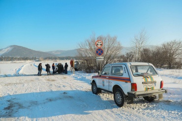 С 16 марта закрывается ледовая переправа в мкрн Мостовой