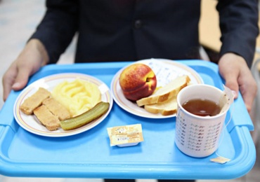 В Бурятии школьников младших классов обеспечат бесплатным питанием