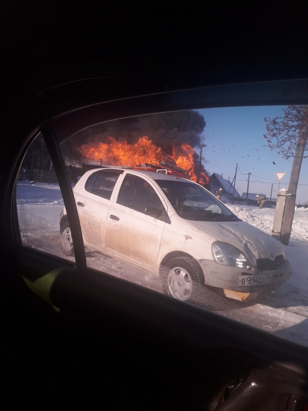 В Бурятии сгорели автомастерская и 5 авто