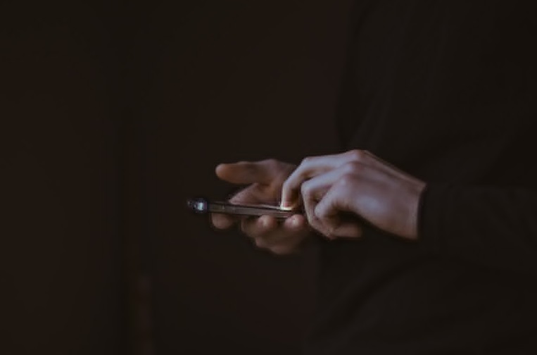 Уланудэнка назвала «курьеру» код из SMS и лишилась денег Уланудэнка назвала «курьеру» код из SMS и лишилась денег