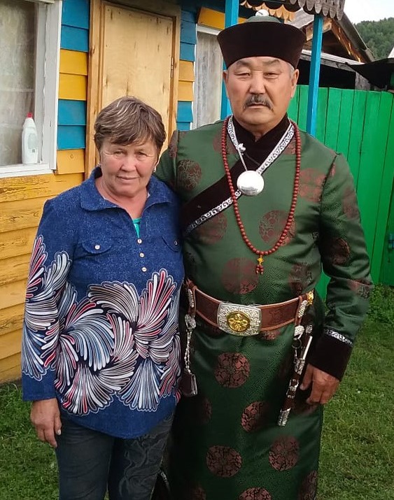В Бурятии семья отметила золотую свадьбу В Бурятии семья отметила золотую свадьбу