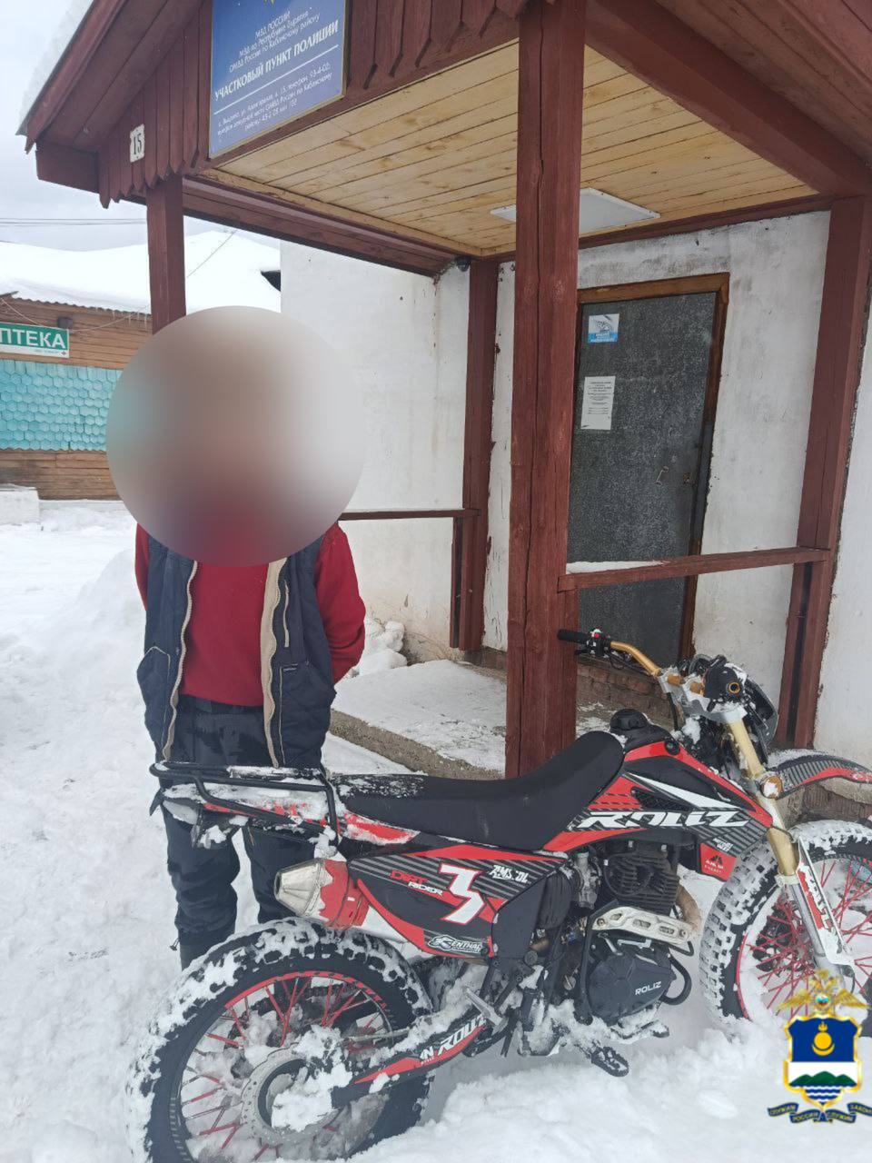 Житель Бурятии закопал мотоцикл в снегу. Думал, не найдут Житель Бурятии закопал мотоцикл в снегу. Думал, не найдут