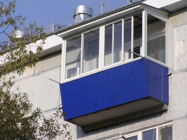 "Самовольно застекленные балконы причинят вред людям"