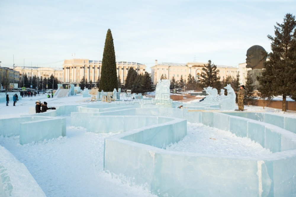 Ледовый городок на площади Советов откроют раньше