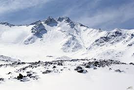 МЧС предупреждает о высокой лавиноопасности в горах Бурятии