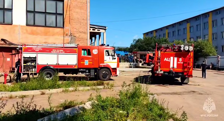 20 человек спаслись на пожаре в Улан-Удэ 20 человек спаслись на пожаре в Улан-Удэ