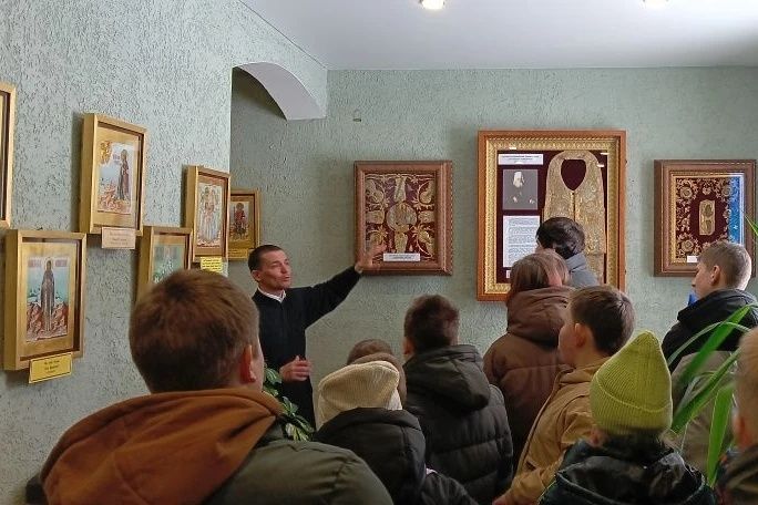 Школьники Прибайкальского района Бурятии посетили Сретенскую обитель Школьники Прибайкальского района Бурятии посетили Сретенскую обитель