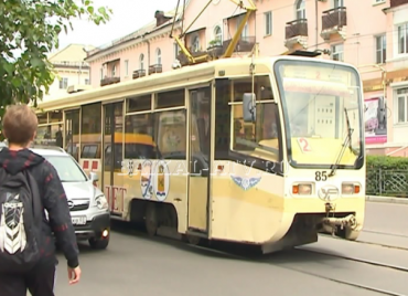 В Улан-Удэ привезли ещё четыре «московских» трамвая
