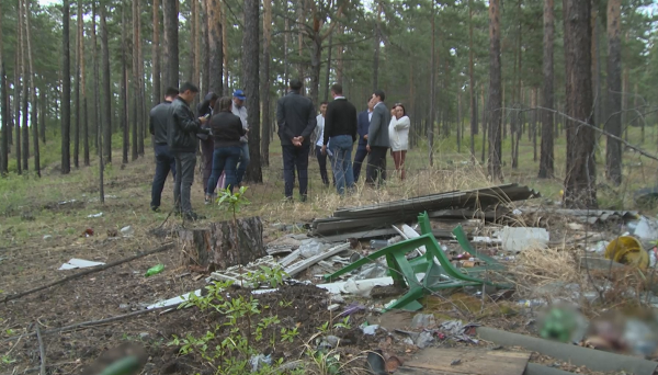 Лес вокруг Улан-Удэ завален мусором. Депутаты горсовета бьют тревогу